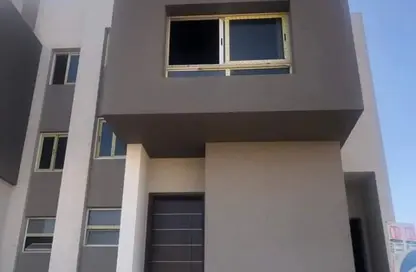 أي فيلا - 3 غرف نوم - 3 حمامات للبيع في ايتابا - كمبوندات الشيخ زايد - الشيخ زايد - الجيزة