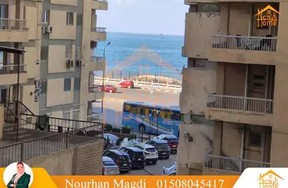 Apartment - 2 Bedrooms - 1 Bathroom for sale in Al Geish Road - Saraya - Sidi Beshr - Hay Awal El Montazah - Alexandria