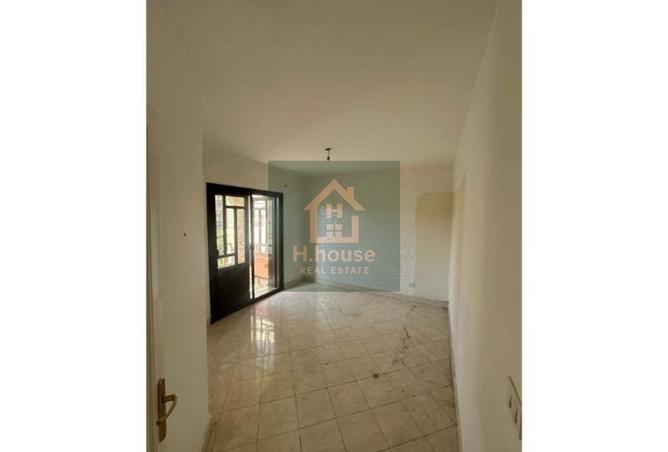 8143923 - Property Image 3