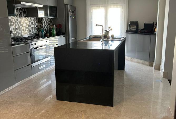 8394398 - Property Main Image