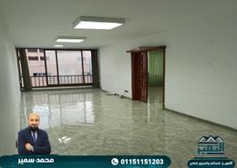Apartment - 3 bedrooms - 1 bathroom for للبيع in Champollion St. - Azarita - Hay Wasat - Alexandria