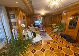 Apartment - 4 bedrooms - 6 bathrooms for للبيع in Garden City - Cairo