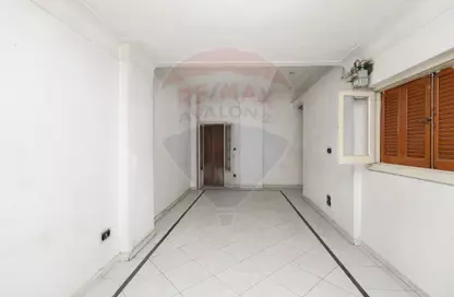 بناية كاملة - استوديو للبيع في ميامي - حي اول المنتزة - الاسكندرية