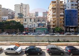 شقة - 4 غرف نوم - 2 حمامات for للبيع in كامب شيزار - حي وسط - الاسكندرية