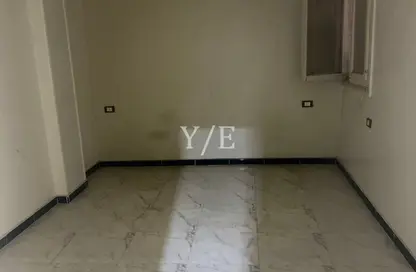 Apartment - 3 Bedrooms - 2 Bathrooms for rent in Mahmoud Khater St. - Al Masaken Aleqtisadiah - Helwan - Hay Helwan - Cairo
