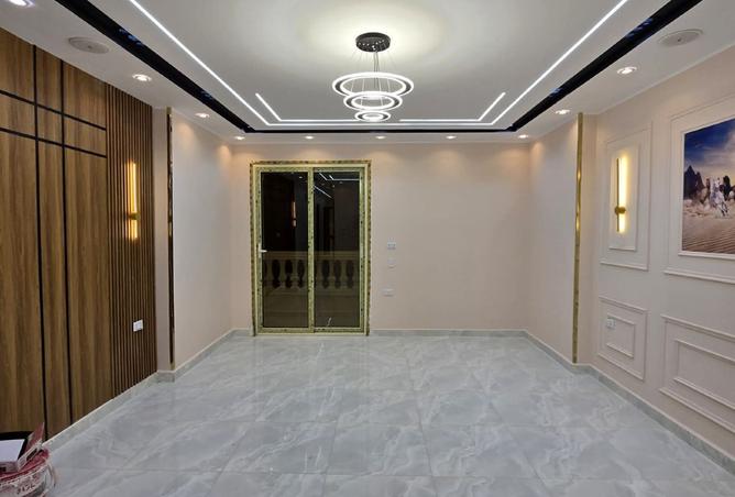 8014453 - Property Image 2