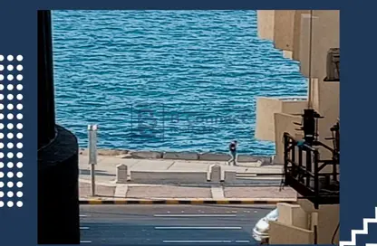 شقة - 3 غرف نوم - 1 حمام للايجار في كامب شيزار - حي وسط - الاسكندرية