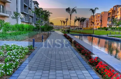 شقة - 3 غرف نوم - 3 حمامات للايجار في مون ريزيدنس - فيفث سكوير - التجمع الخامس - مدينة القاهرة الجديدة - القاهرة