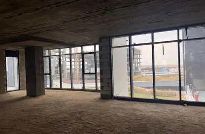 Office Space - Studio - 1 Bathroom for sale in Hyde Park - 5th Settlement Compounds - The 5th Settlement - New Cairo City - Cairo