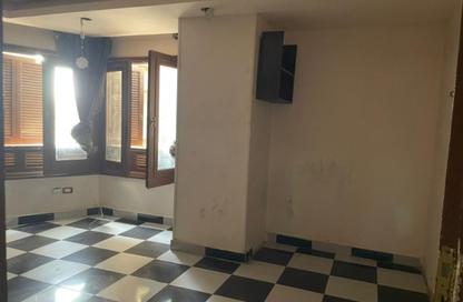 Apartment - 3 Bedrooms - 2 Bathrooms for rent in Ahmed Al Zomor St. - 9th Zone - Nasr City - Cairo