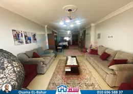 شقة - 3 غرف نوم - 2 حمامات للبيع في الأزاريطة - حي وسط - الاسكندرية