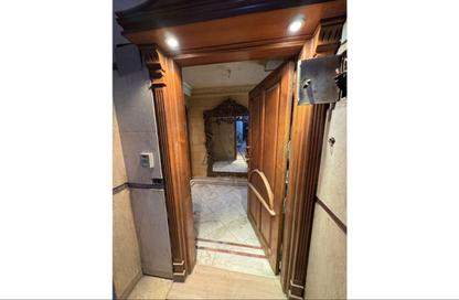 Apartment - 4 Bedrooms - 3 Bathrooms for sale in Al Nasr St. - Hadayek El Maadi - Hay El Maadi - Cairo