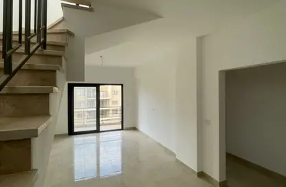 (بنتهاوس  (روف - 3 غرف نوم - 3 حمامات للايجار في مون ريزيدنس - فيفث سكوير - التجمع الخامس - مدينة القاهرة الجديدة - القاهرة