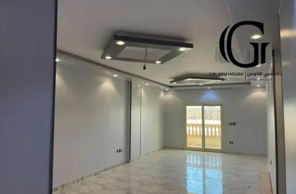 Apartment - 3 Bedrooms - 3 Bathrooms for sale in 3rd Neighborhood - 3rd Area - Shorouk City - Cairo