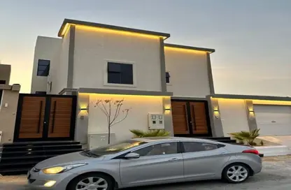 Apartment - 2 Bedrooms - 2 Bathrooms for sale in Azzar - 5th Settlement Compounds - The 5th Settlement - New Cairo City - Cairo