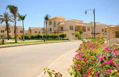 Twin House - 4 Bedrooms - 4 Bathrooms for sale in Greens - 6th District - Sheikh Zayed City - Giza