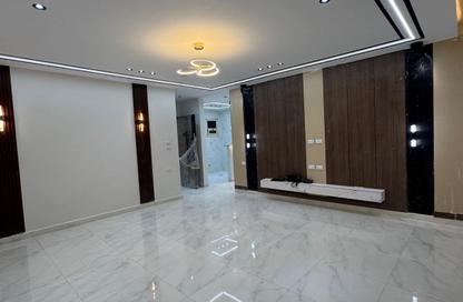 Apartment - 3 Bedrooms - 2 Bathrooms for sale in Gate 2 - Ahmose - Hadayek El Ahram - Giza