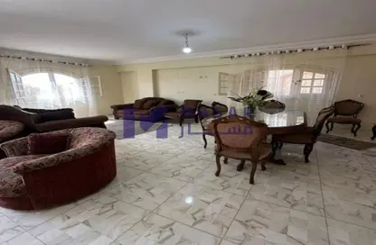 شقة - 3 غرف نوم - 2 حمامات للايجار في شارع عمر خورشيد - البنفسج 10 - البنفسج - مدينة القاهرة الجديدة - القاهرة