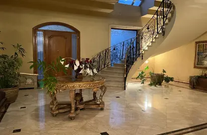 فيلا - 6 غرف نوم - 6 حمامات للبيع في جرين هايتس - محور 26 يوليو - مدينة 6 أكتوبر - الجيزة