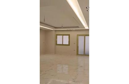Apartment - 3 Bedrooms - 2 Bathrooms for rent in 9th District - Sheikh Zayed City - Giza
