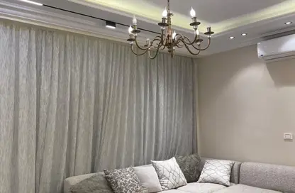(بنتهاوس  (روف - 3 غرف نوم - 4 حمامات للايجار في مون ريزيدنس - فيفث سكوير - التجمع الخامس - مدينة القاهرة الجديدة - القاهرة