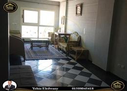 شقة - 4 غرف نوم - 3 حمامات for للايجار in كامب شيزار - حي وسط - الاسكندرية