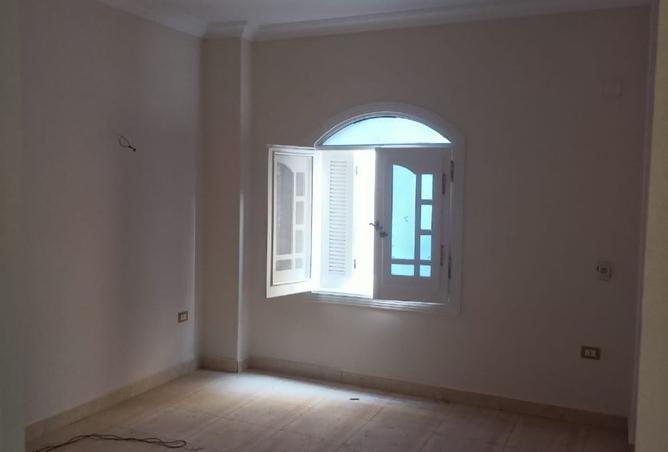 8366090 - Property Image 3