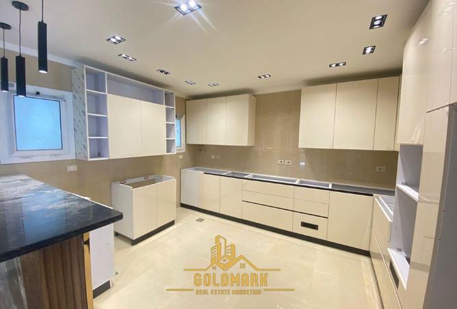 8353686 - Property Image 2