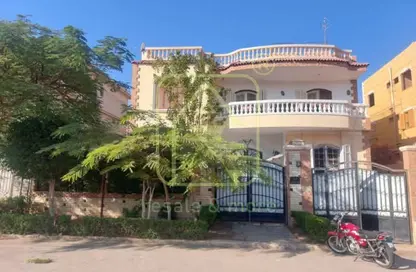 Villa - 7+ Bedrooms - 7 Bathrooms for sale in Yasmine compound - 6 October Compounds - 6 October City - Giza