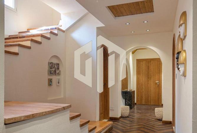 8232484 - Property Image 2