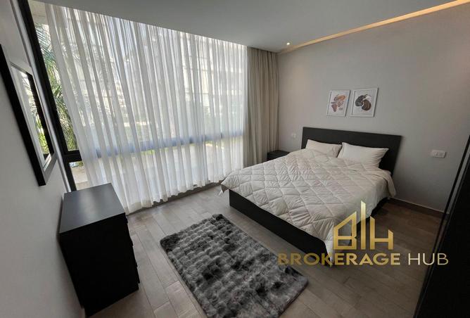 8027757 - Property Image 2