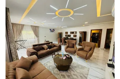 Villa - 4 Bedrooms - 4 Bathrooms for rent in Madinaty - Cairo