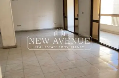 Apartment - 3 Bedrooms - 3 Bathrooms for sale in Omarat Al Madfaaia St. - Masaken Al Mohandesin - Nasr City - Cairo