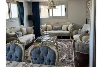 Apartment - 3 Bedrooms - 1 Bathroom for sale in Janaklees - Hay Sharq - Alexandria
