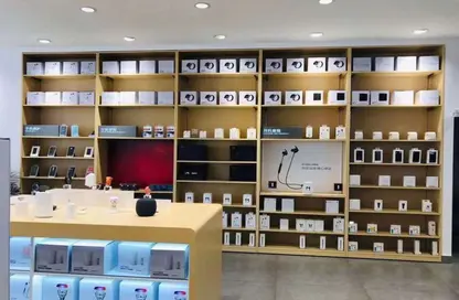 محل تجاري - استوديو - 2 حمامات للبيع في بيفرلي هيلز - كمبوندات الشيخ زايد - الشيخ زايد - الجيزة