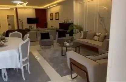 شقة - 3 غرف نوم - 2 حمامات للبيع في شارع اللاسلكي - اللاسلكي - المعادي الجديدة - حي المعادي - القاهرة شقة - 3 غرف نوم - 2 حمامات للبيع في شارع اللاسلكي - اللاسلكي - المعادي الجديدة - حي المعادي - القاهرة