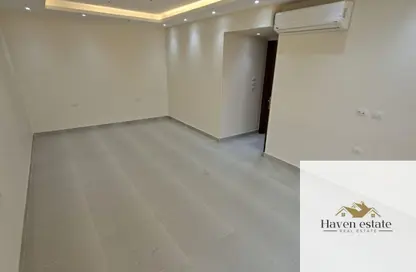 Apartment - 3 Bedrooms - 2 Bathrooms for rent in Hyde Park - New Cairo City - Cairo