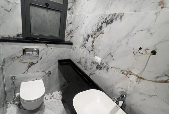 8153018 - Property Image 2