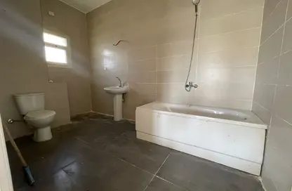 Villa - 4 Bedrooms - 4 Bathrooms for rent in Madinaty - Cairo