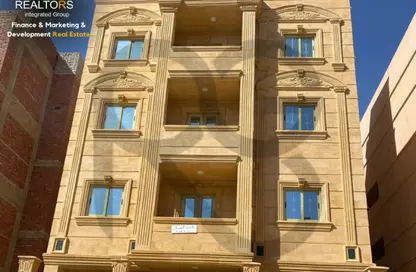 Whole Building - 3 Bedrooms - 2 Bathrooms for sale in Boulevar Line - Northern Expansions - 6 October City - Giza