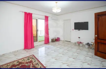 شقة - 3 غرف نوم - 3 حمامات للبيع في فيكتوريا - حي اول المنتزة - الاسكندرية