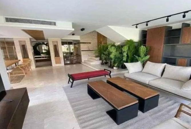8062221 - Property Image 2