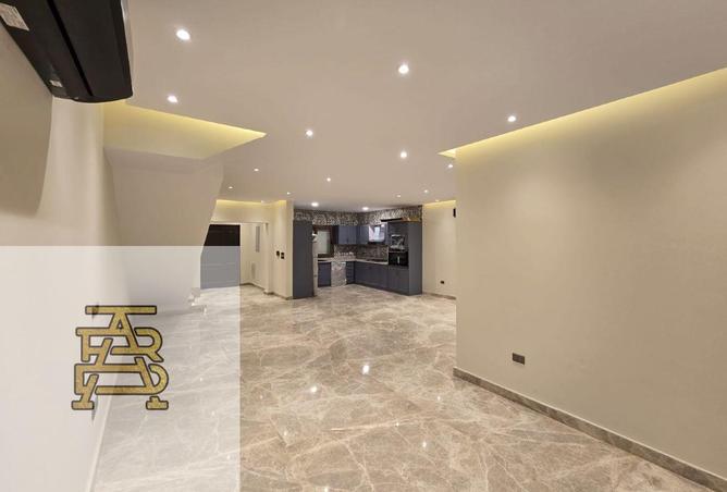 8372792 - Property Image 2