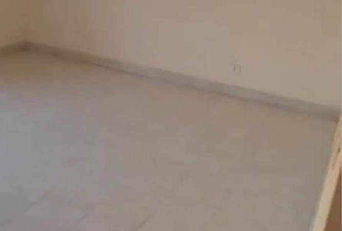 8425500 - Property Image 3