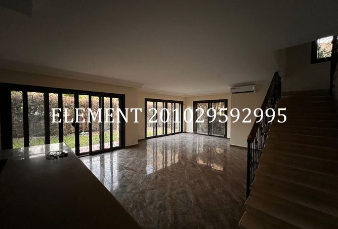 8402322 - Property Image 2