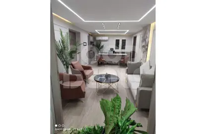 Apartment - 3 Bedrooms - 2 Bathrooms for sale in Al Thawra St. - Almazah - Heliopolis - Masr El Gedida - Cairo