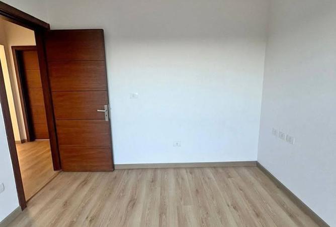 8093842 - Property Image 3