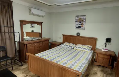 شقة - 3 غرف نوم - 2 حمامات للايجار في شارع هارون - الدقي - الجيزة