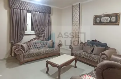 بناية كاملة - 3 غرف نوم - 2 حمامات للبيع في شارع شبرا - شبرا - حي شبرا - القاهرة