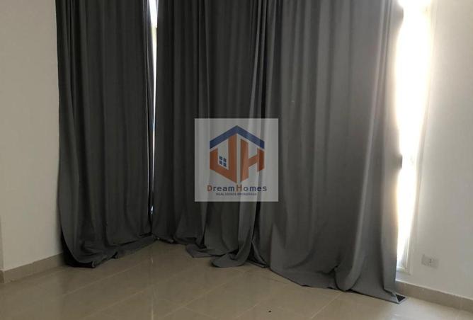 8117683 - Property Image 2